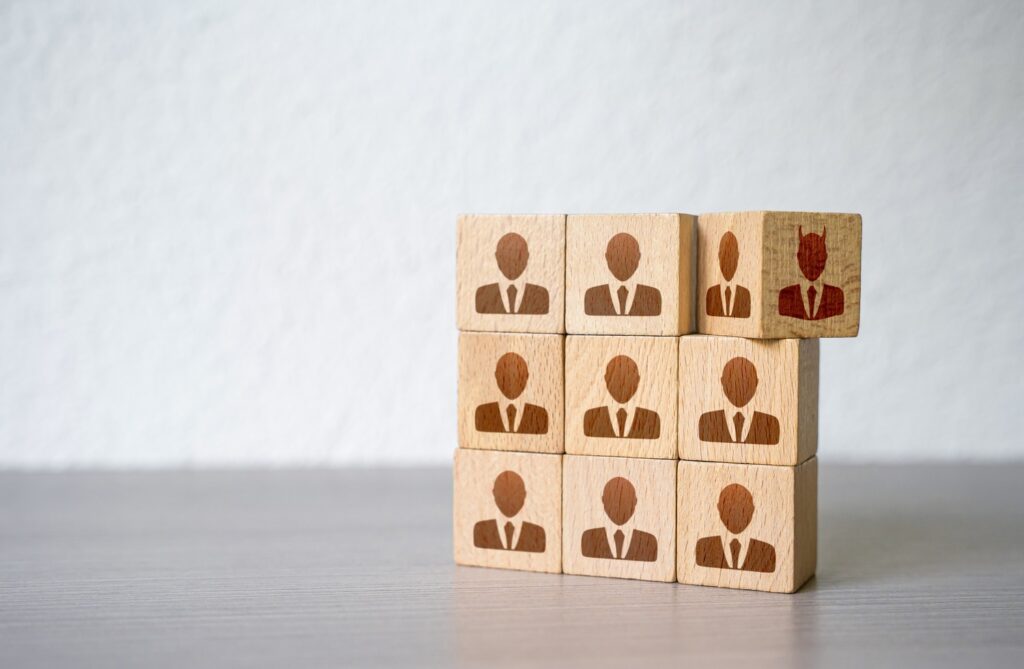 8 Warning Signs of Toxic Workplace Culture